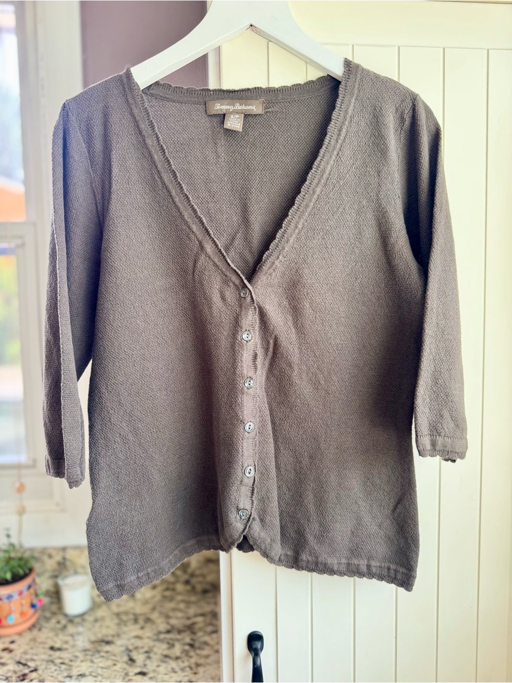 Tommy Bahama Textured Knit Cardigan Taupe Gray 3/4 Sleeve Coastal Size - Picture 2 of 10